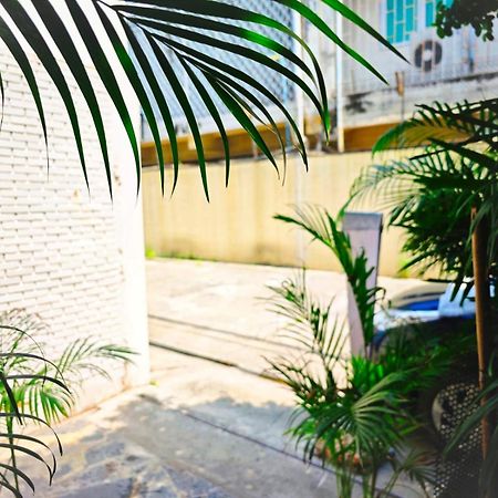 Homey Stay And Cafe By Hematoa Bangkok Esterno foto