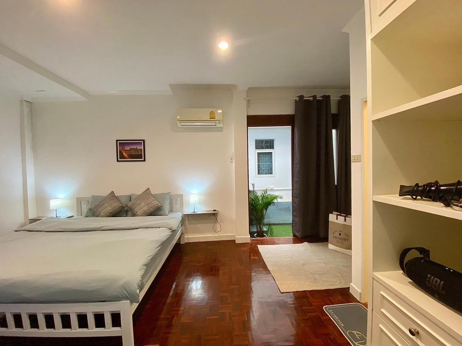 Homey Stay And Cafe By Hematoa Bangkok Esterno foto