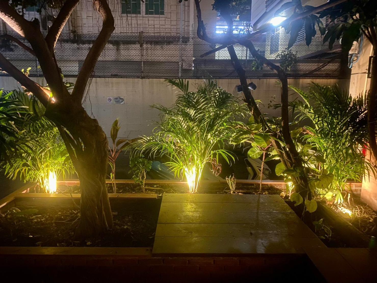 Homey Stay And Cafe By Hematoa Bangkok Esterno foto