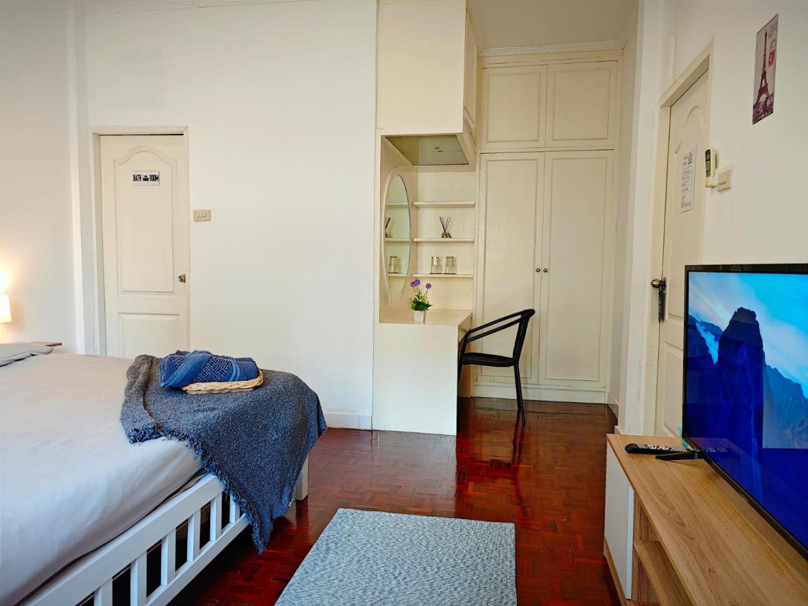 Homey Stay And Cafe By Hematoa Bangkok Esterno foto