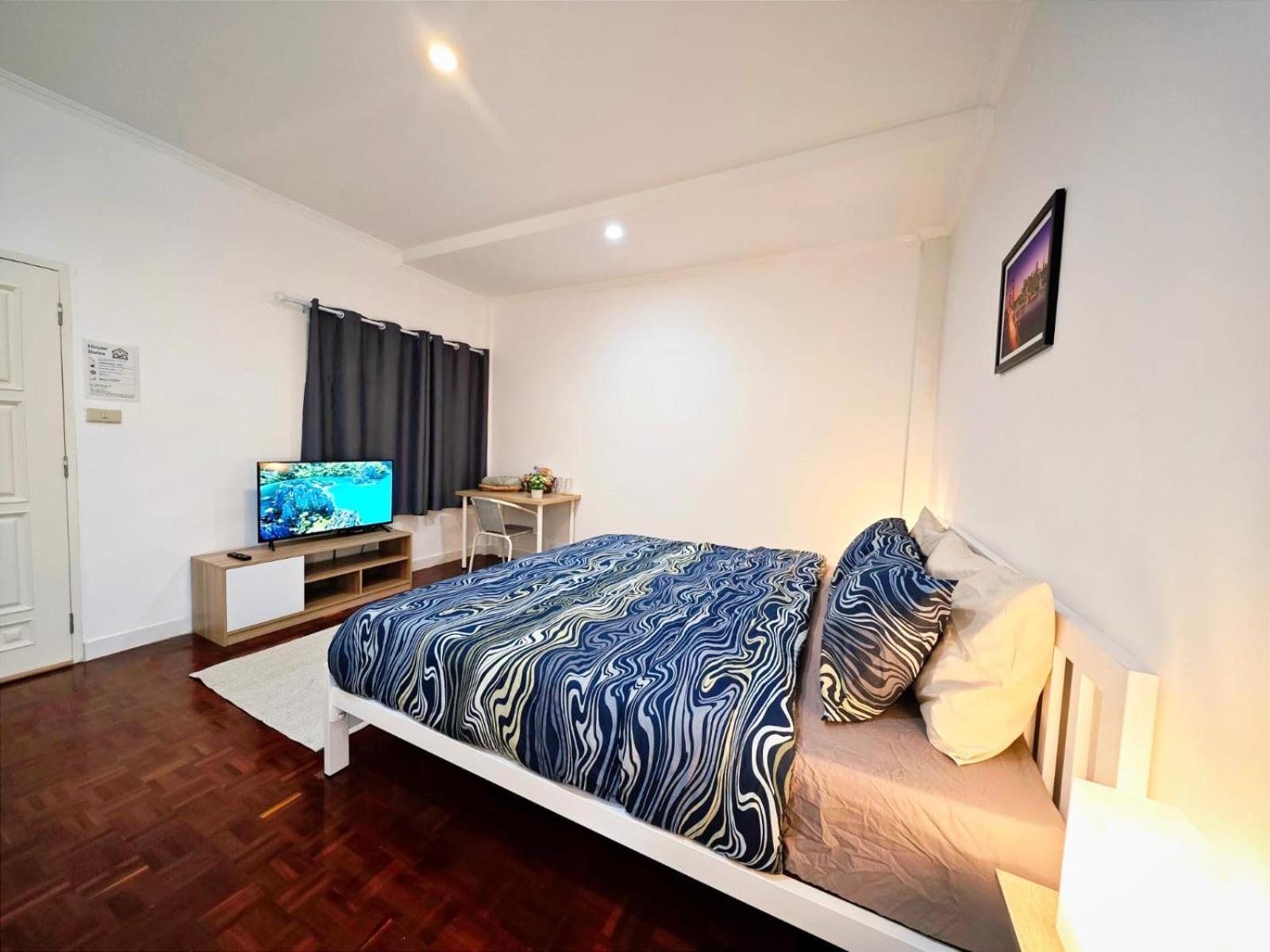 Homey Stay And Cafe By Hematoa Bangkok Esterno foto