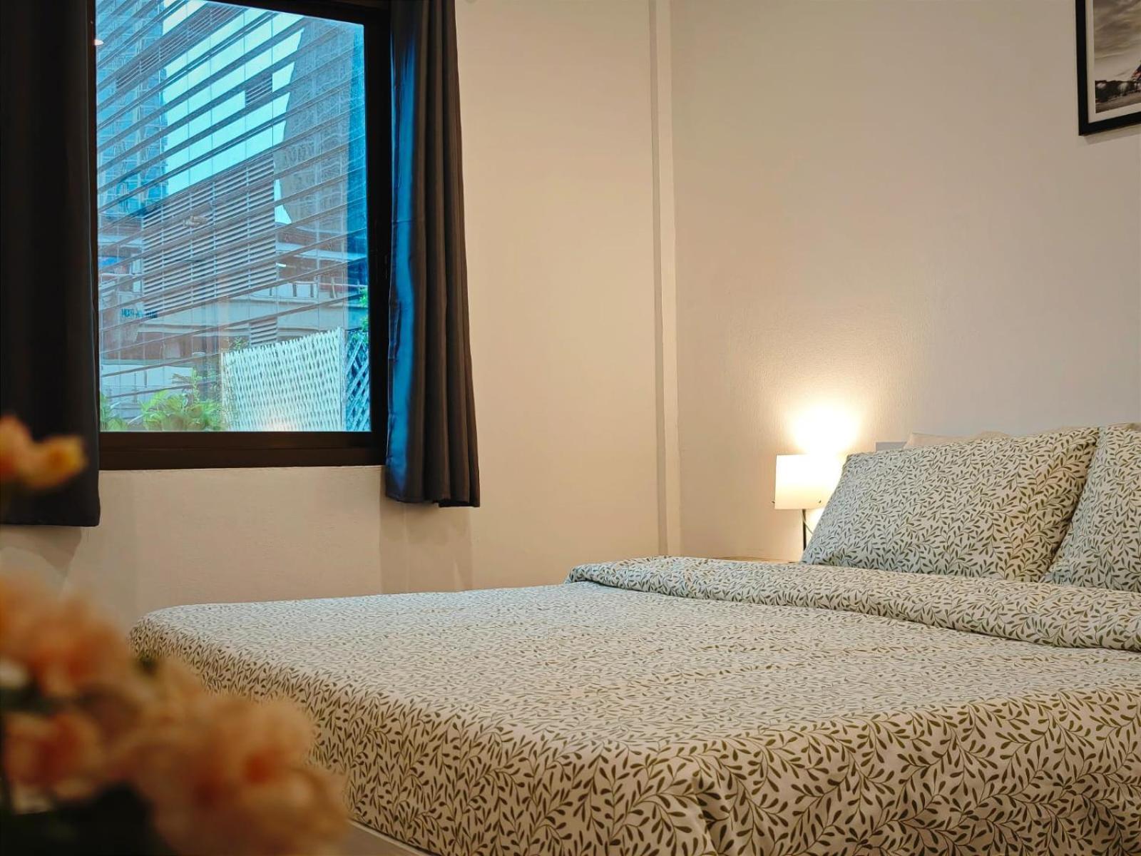 Homey Stay And Cafe By Hematoa Bangkok Esterno foto